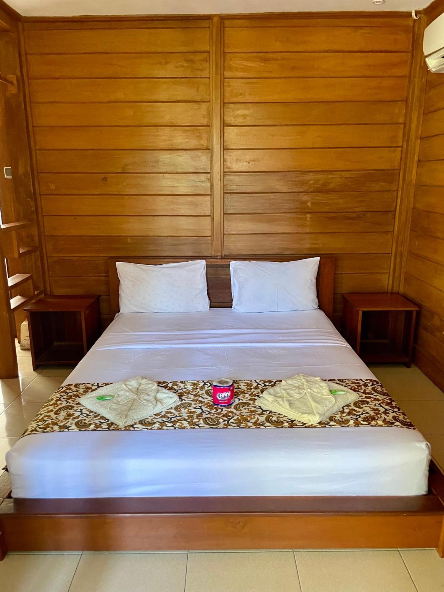 The Exile Sunsetpoint Hotel Gili Trawangan Eksteriør billede