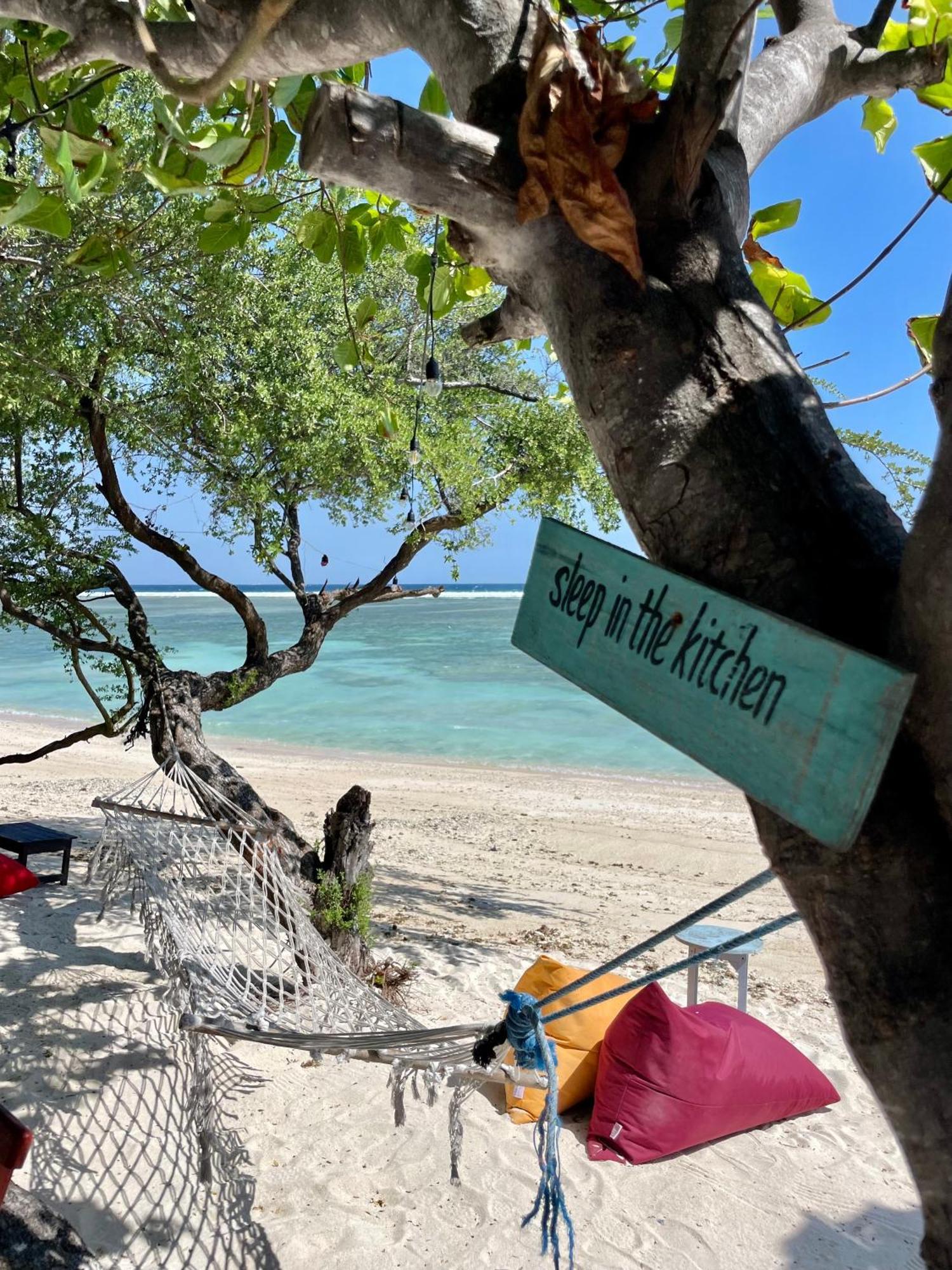 The Exile Sunsetpoint Hotel Gili Trawangan Eksteriør billede