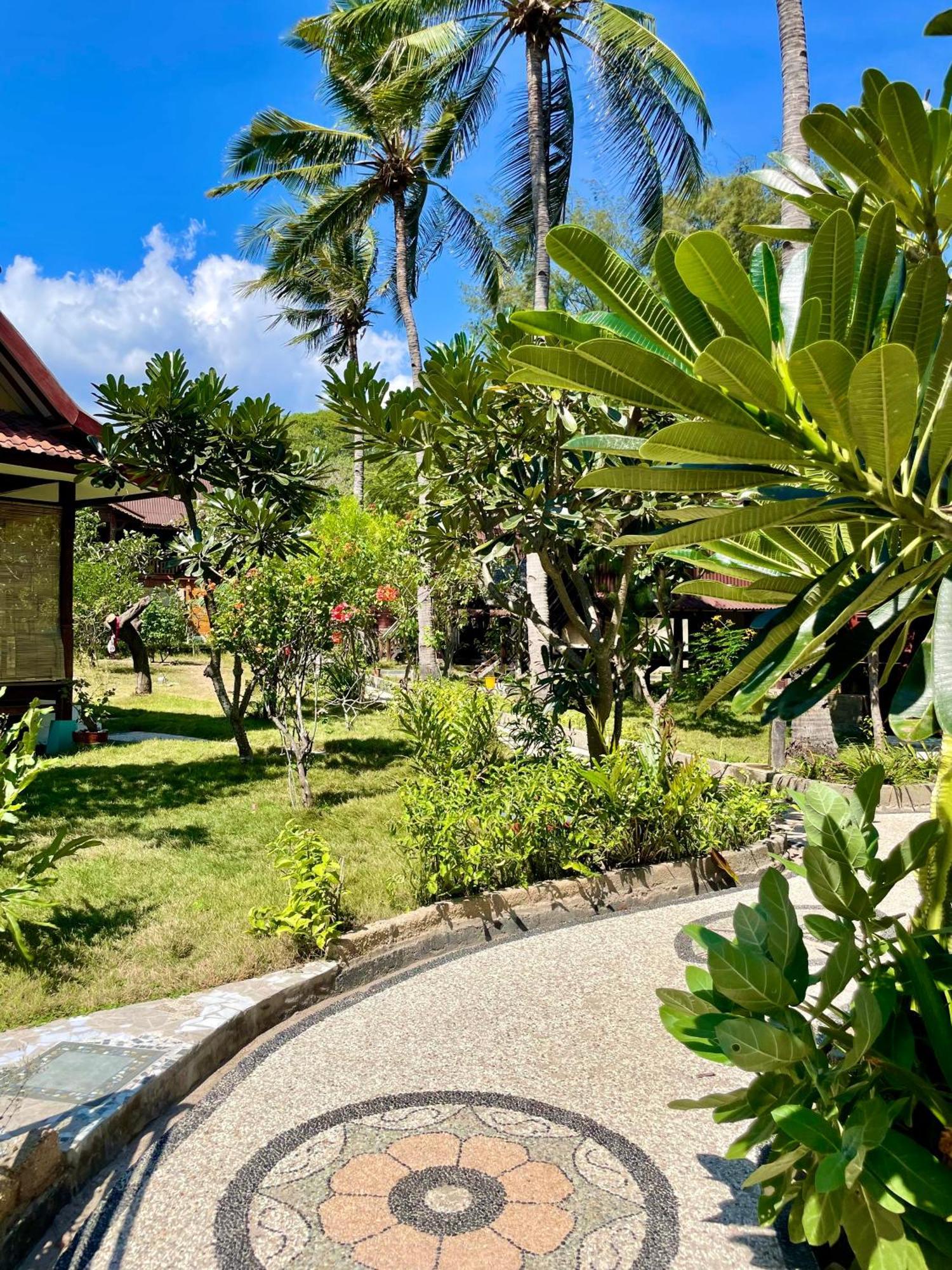 The Exile Sunsetpoint Hotel Gili Trawangan Eksteriør billede